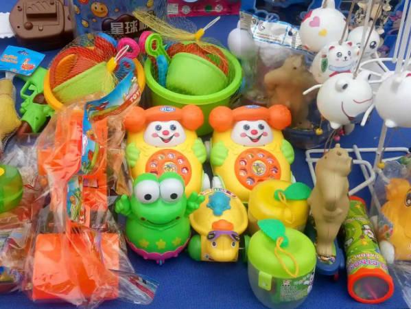 地摊掘金 儿童玩具销售盈利分析与新手入局五大须知